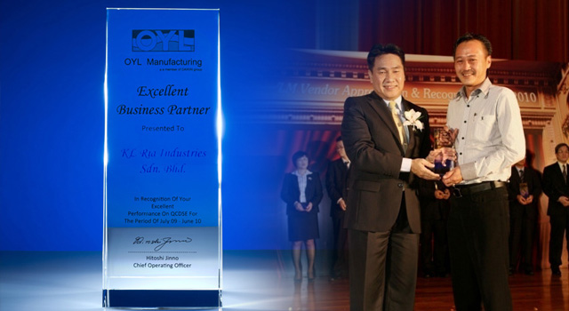 #PlasticInjectionMouldingMachines